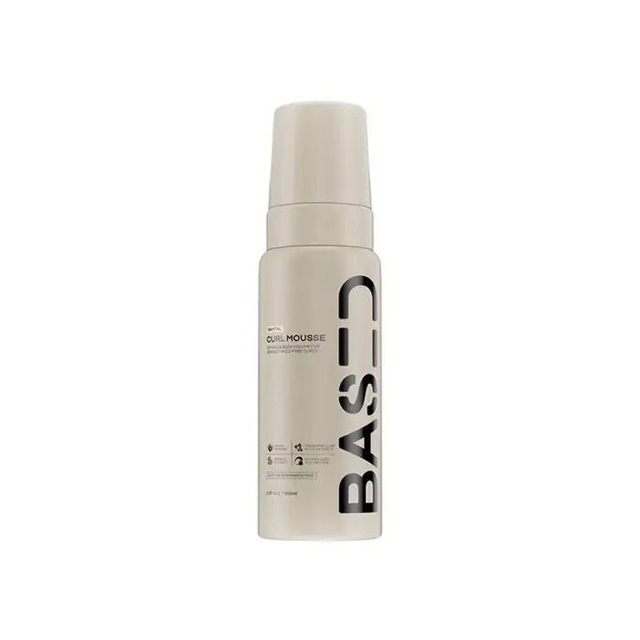 Mousse coiffante pour cheveux bouclés BASED Fluffy, légère, non grasse, anti-frisottis, mousse volum