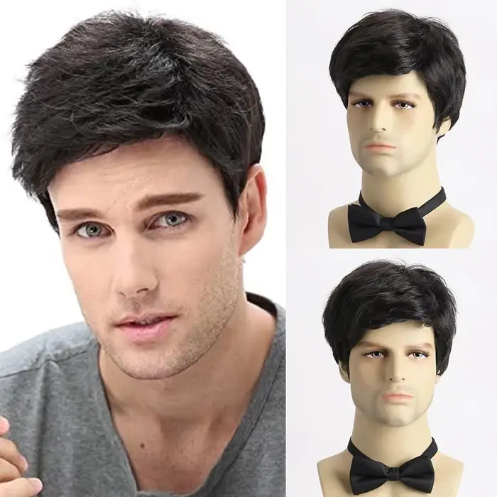 Cheveux bouclés naturels courts pour jeunes hommes