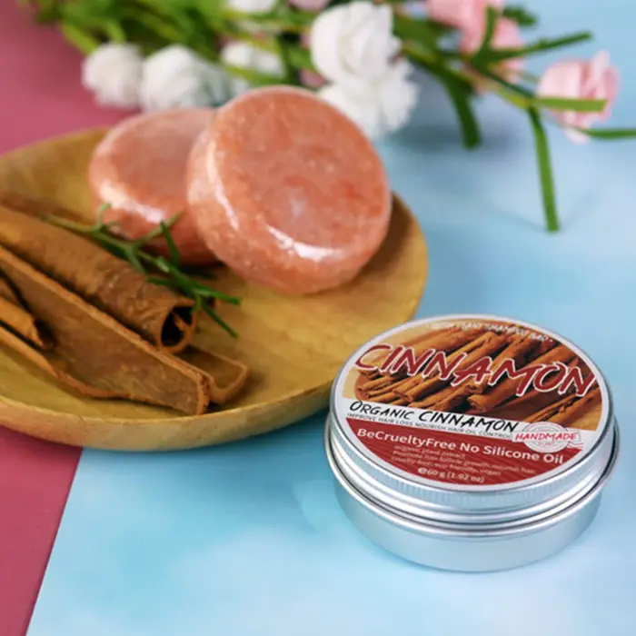 Shampooing magique fait à la main pour cheveux secs