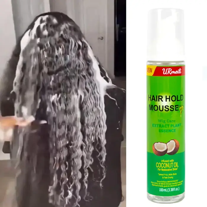 Mousse bouclée pour contrôle des frisottis
