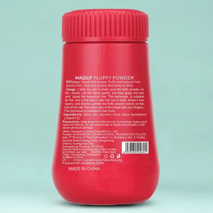 La poudre matifiante pour cheveux augmente le Volume
