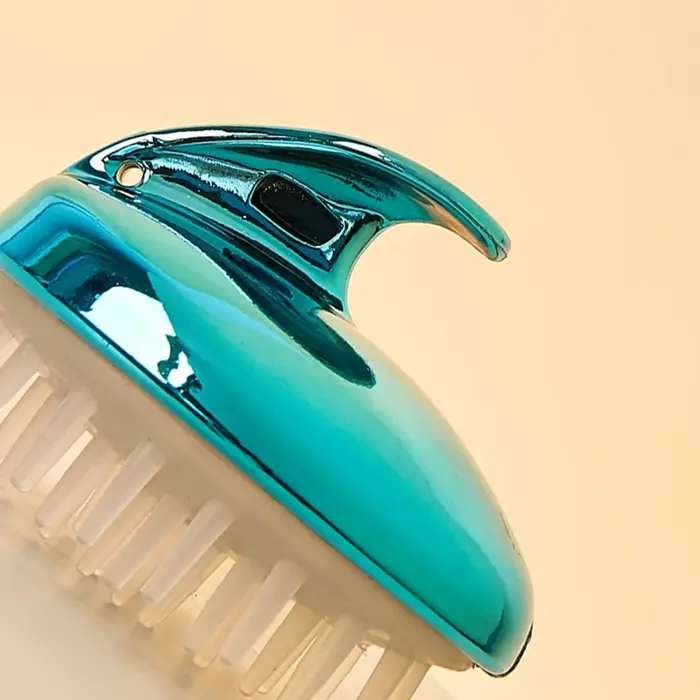 Brosse à shampoing masseur de cuir chevelu en forme de baleine bleue