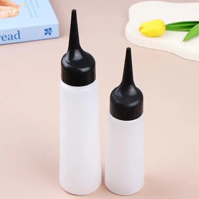 Flacon de shampoing colorant pour cheveux avec embout applicateur 250 ml pour salon de coiffure