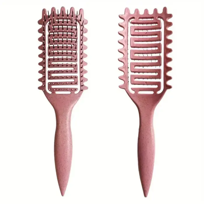 Brosse coiffante pour définir les boucles
