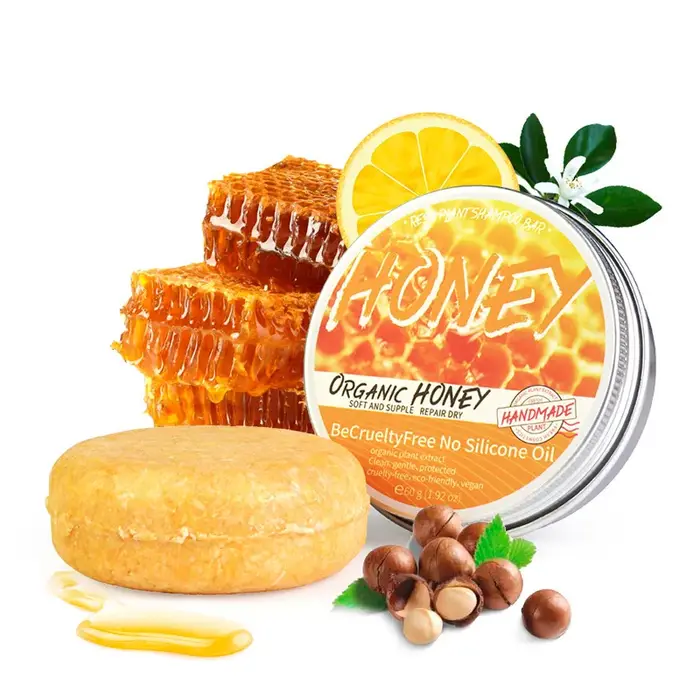 Savon shampooing aux huiles essentielles d'arbre à thé pour un nettoyage en profondeur et un soin des cheveux