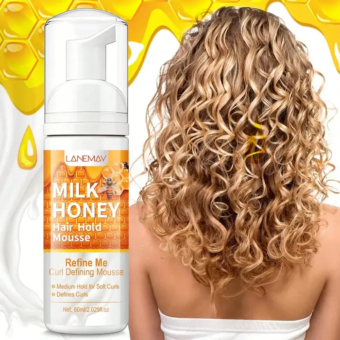 Mousse à boucles au lait et au miel – Créez des boucles douces, des ondes et des télémètres définies